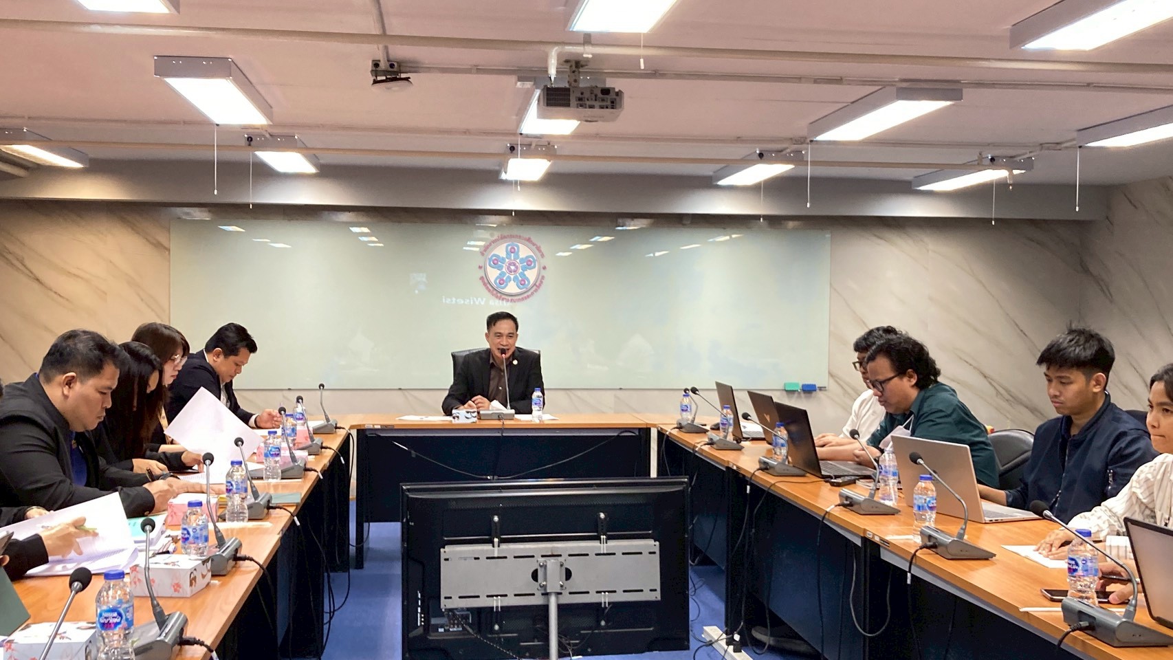 ศทก. ประชุมหารือแนวทางการจัดสรรค่าใช้จ่ายเงินอุดหนุนรายหัวให้กับนักเรียน